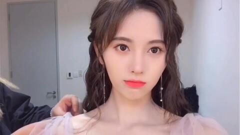 国产人妖微信自拍视频,国产网红的另类风采展示